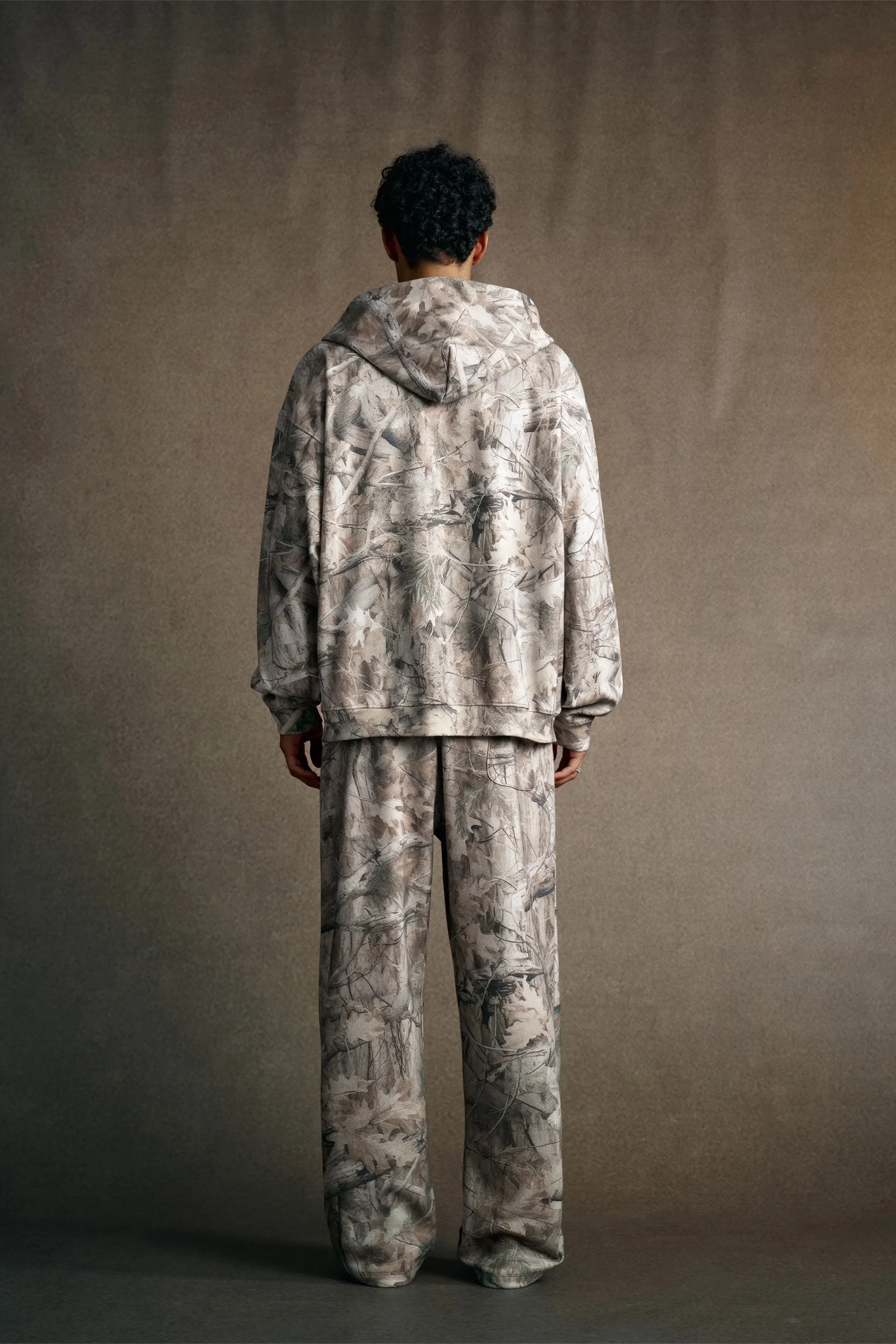 DESERT CAMOUFLAGE EMBROIDERED ZIP UP HOODIE