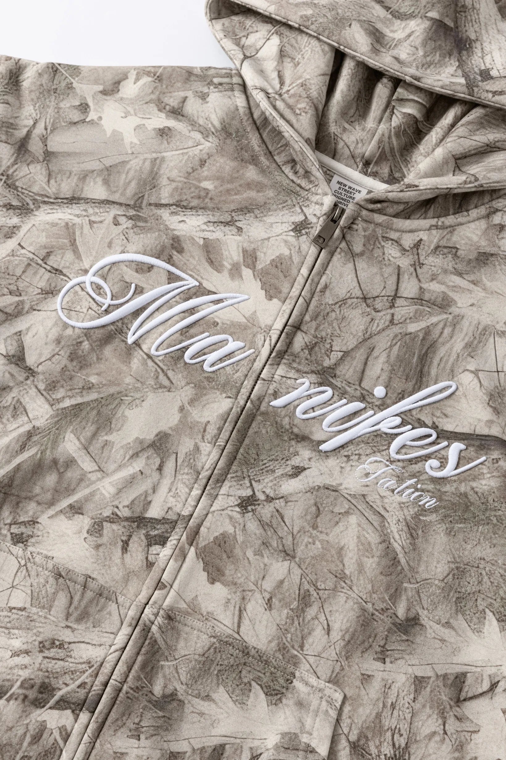 DESERT CAMOUFLAGE EMBROIDERED ZIP UP HOODIE