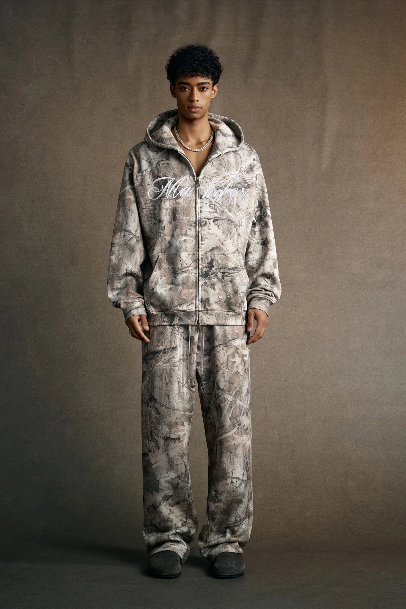 DESERT CAMOUFLAGE EMBROIDERED ZIP UP HOODIE